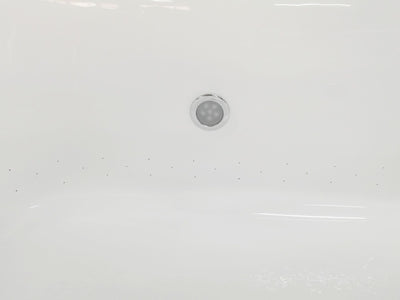 EAGO AM2140 68" White Free Standing Oval Air Bubble Bathtub